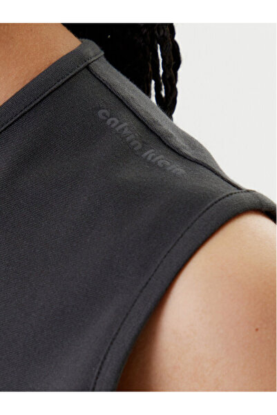 Calvin Klein Kadın Dar Kalıp Fermuarlı Yuvarlak Yaka Kısa Kollu Mini Gri Elbise LV044C214G-8MN