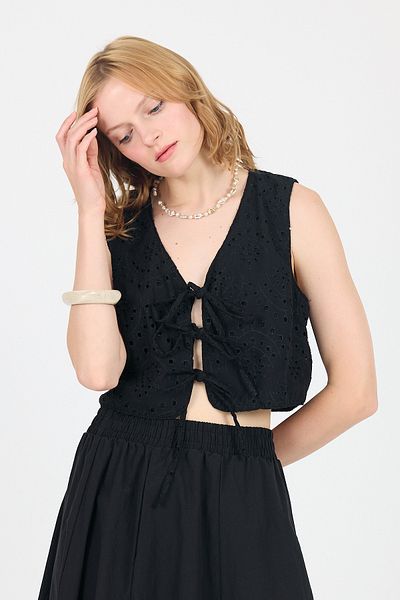 Rays Black Embroidered Sleeveless Crop Vest with Tie Detail 8031