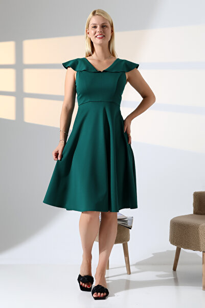 Fasmia ROCHIE VERDE CU DETALIE PE UMĂRUL CU DECOLTEU ÎN V F149