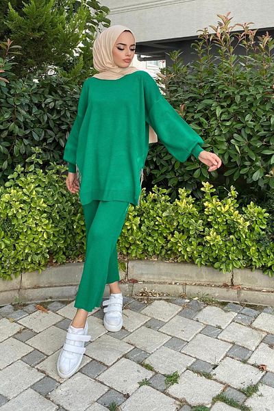 MERVEN AKYÜZ Six Tasseled Knitwear Suit Green
