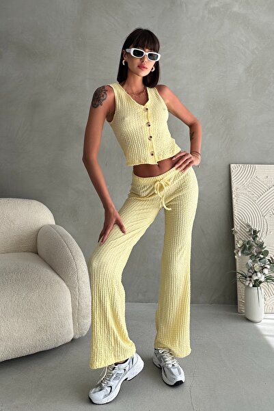 EYLANA Women's Buttoned Bubble Textured Vest Set