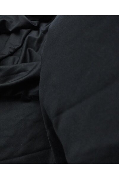 Kumaş Parça Tricou în culoare neagră (lățime 160 cm x lungime 240 cm)