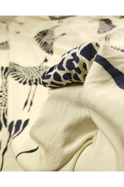 Kumaş Parça Λινό Aerobin με μοτίβο Navy Blue Stork Over Cream (Πλάτος 135 cm x Μήκος 310 cm)
