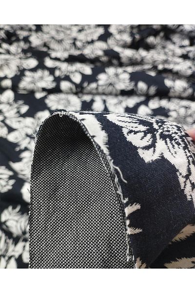 Kumaş Parça Black and White Floral Knitwear (Width 170 cm X Length 260 cm)