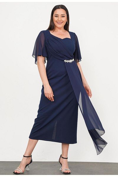 FOR ESRA BIG TREND Women's Plus Size Heart Collar Chiffon Piece Stone Accessory Detail Pencil Stretchy Woven Evening Dress