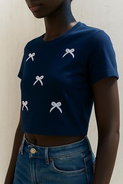 HAKKE Bow Embroidery Crop T-Shirt