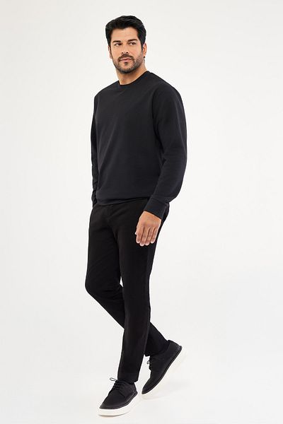 AC&Co / Altınyıldız Classics Pánska čierna bavlnená mikina Standard Fit Regular Strih s 2 vláknami a výstrihom
