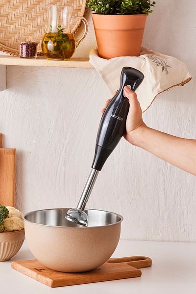 Karaca Shiny Black Hand Blender