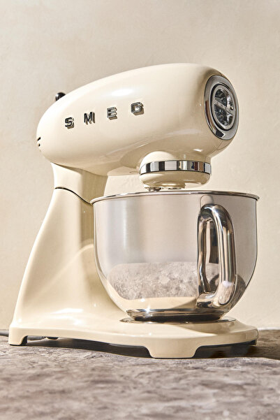 SMEG 50's Style Steady-Mix® Plus 4,8L Krem SMF05+ Stand Mikser 1000W