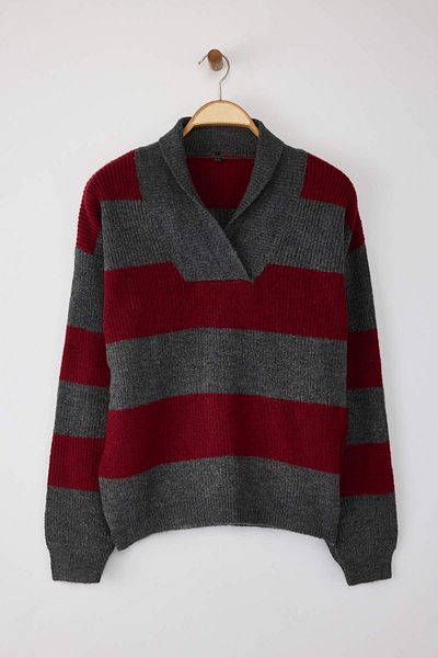 Trendyol Collection Bordeaux Moale Texturat Lată Gros Tricotaj cu decolteu în V Pulover TWOAW26KZ00152