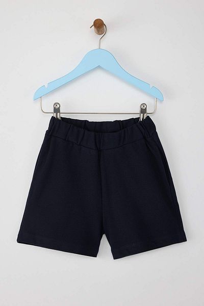 TRENDYOLKIDS Marineblaue, einfarbig gestrickte Shorts und Bermudas für Jungen TKDSS25SR00031