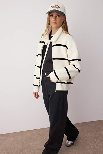 Trendyol Collection Ecru-Black Striped Zippered Wide Fit Special Yarn Coat Look Knitwear Cardigan Twoaw26Hi00030