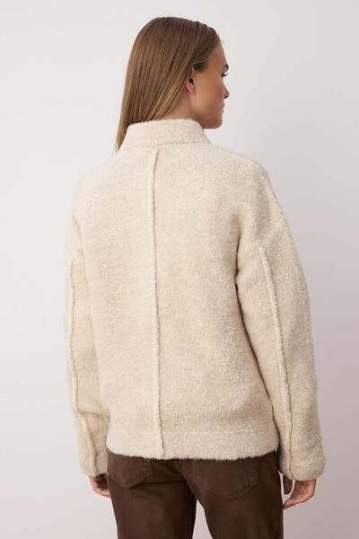Trendyol Collection Beige Boucle/Textured Yarn Wide Fit Coat Look Knitwear Cardigan Twoaw26Hi00207