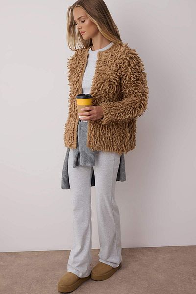 Trendyol Collection Mink Soft Textured Wide Fit Tassel Coat Look Knitwear Cardigan Twoaw26Hi00115