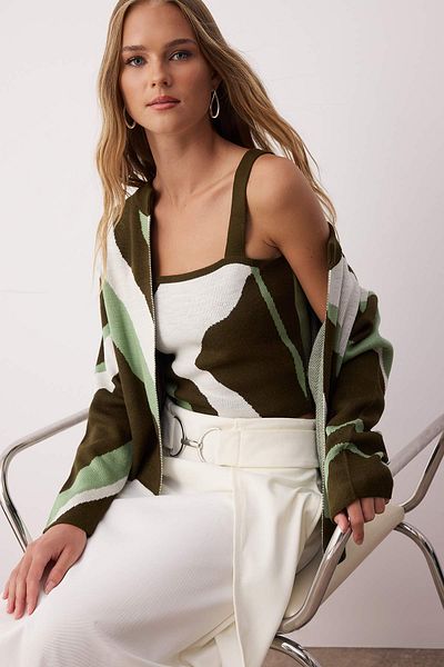 Trendyol Collection Πλεκτό Ζακέτα με Πράσινο Μοτίβο 2 τεμαχίων Μπλούζα-Ζακέτα TWOAW23HI00223