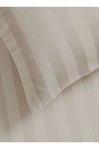 Master Home Textile King Microfiber Sheet Set, King Size 3 Pieces, Hotel Stripes design