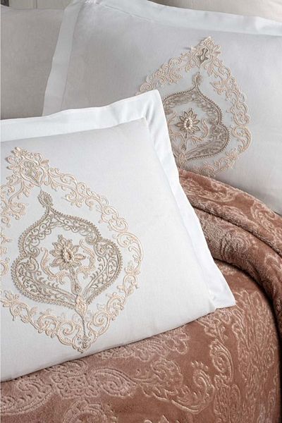 THE Home Collection Beige Larissa French Laced 6 Piece Blanket Bedspread Set