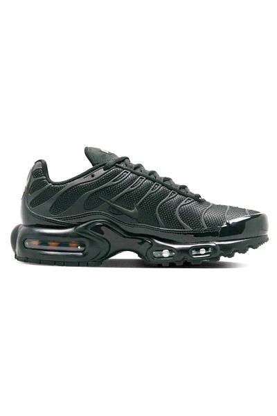 Nike Air Max Plus Black – Men’s Running Shoes with Air Cushioning