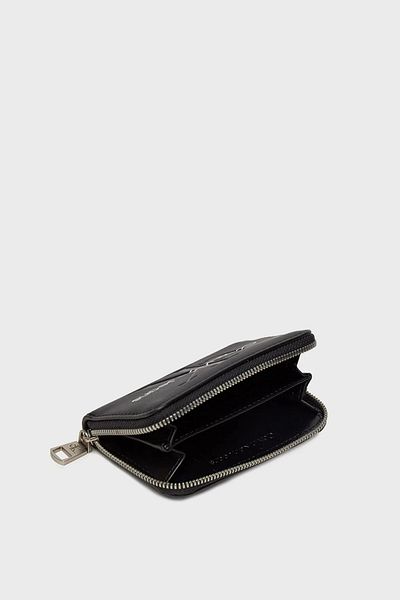 Calvin Klein Women's Sculpted Med Zip Around Mono Wallet - Stylish and Functional Design