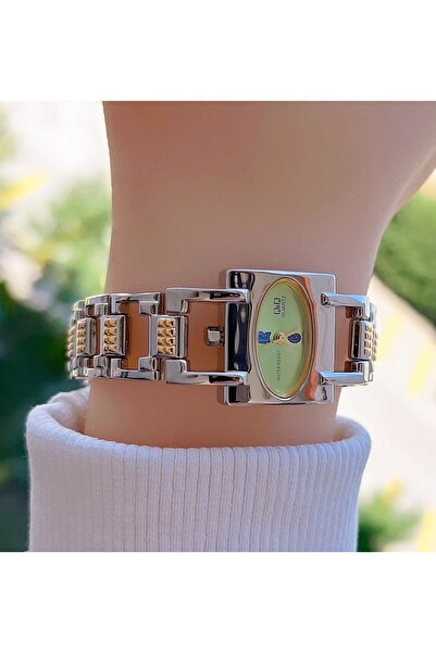 Q&Q Steel Cord Green Dial Vintage Women Wristwatch 2 Years Machinery Warranty