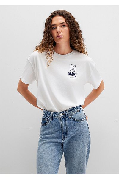 Mavi Λευκό μπλουζάκι με κέντημα με λογότυπο Loose Fit / Loose Relaxed Fit 1613467-70057