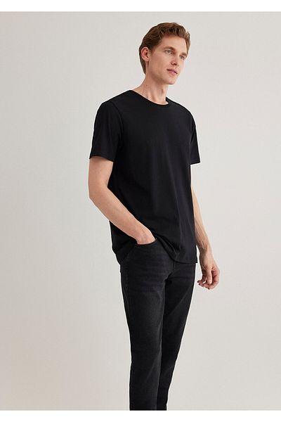 Mavi Μαύρο μπλουζάκι Basic Slim Fit / Στενό Κοπή 065574-900