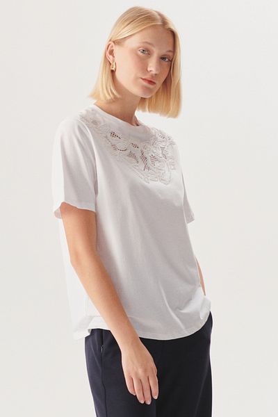 Exquise Tricou alb tricotat obișnuit cu detaliu de broderie