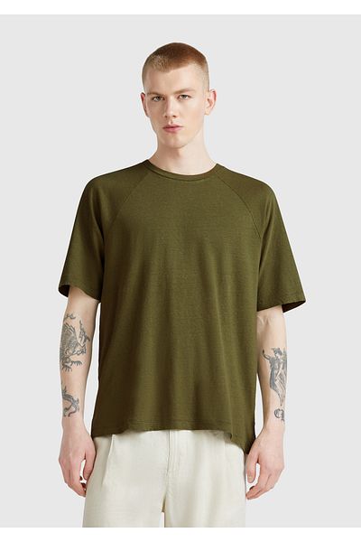 United Colors of Benetton Ανδρικό μπλουζάκι με μανίκια χακί βαμβακερό και λινό με μείγμα Raglan Relax Fit