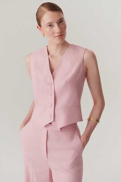 Exquise Powder Linen Vest with Waist Fit