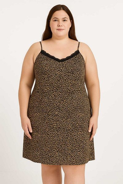 MODA Women's Large Size Milan Fabric Nightdress