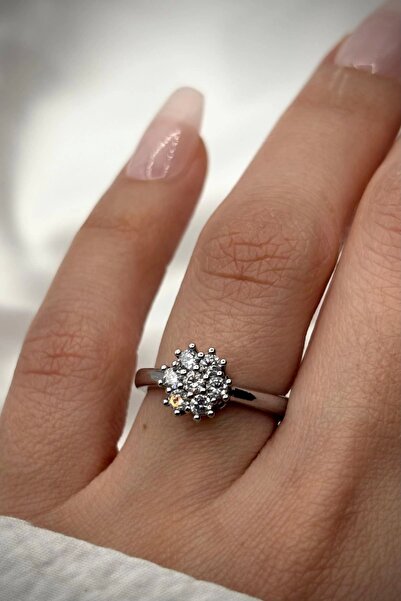 Leo'Stone خاتم فولاذي نسائي قابل للتعديل بتصميم باقة زهور من سلسلة مميزة متعد...