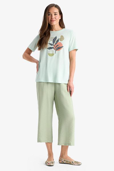 DeFacto Flexible Waisted Pocket Straight Leg Capri A6764Ax25Sm