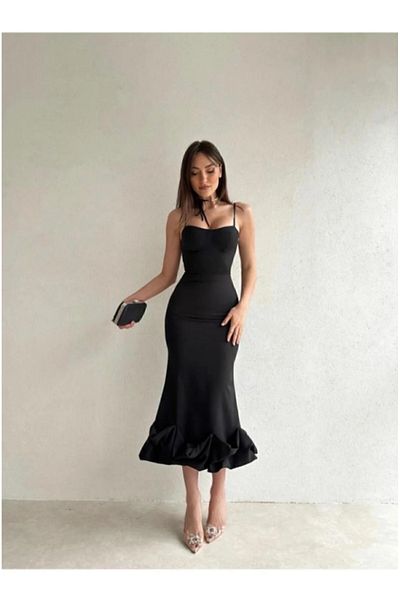 Afiş Butik Μαύρο μίντι φόρεμα με ασύμμετρο καμπύλο στρίφωμα