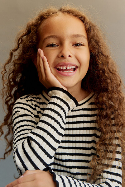 H&M Lastik Örgülü Kazak