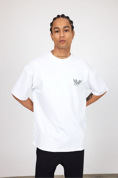 Weyeze Back Print and Embroidery Detailed T-Shirt Ag-Y36087Lns