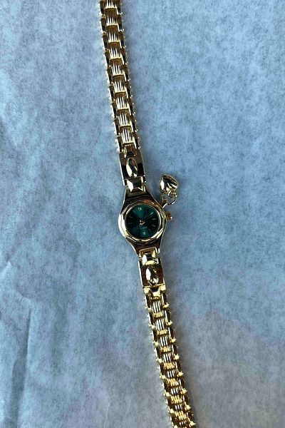 keisy Vanessi Heart Detailed Minimal Women's Wristwatch