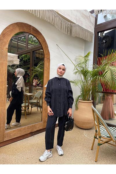 Qenz Almond Stitched Suit -Black