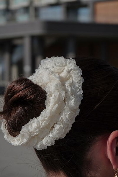 Rumon Flower Embroidered Rubber Buckle