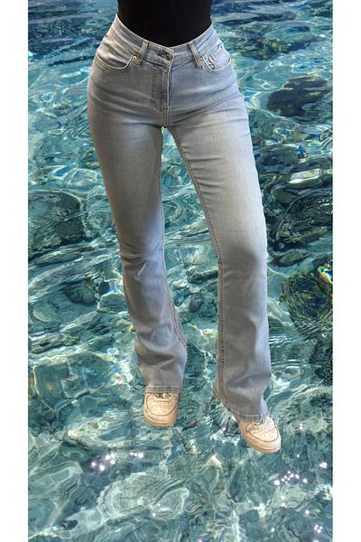 VibeGaia Perfect Jeans Ice Blue Trousers