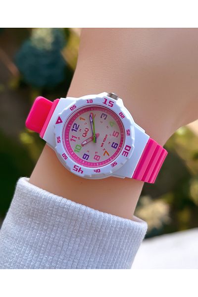 Q&Q Vr19j192y Kids Wristwatch Waterproof with Silicone Cord