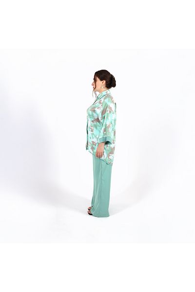 LINELLE Ladies Co-ord Pant Set- Abstract Printed Shirt and Solid Color Pant with Long Sleeves.