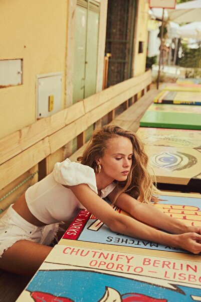 H&M Kabarık Kollu Omuzları Açık Üst