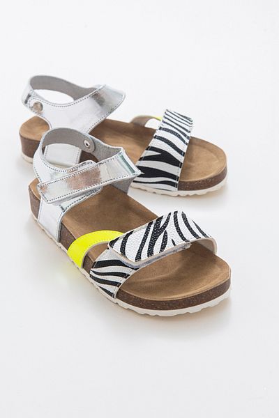 mnpc Girl's Silver Leather Orthopedic Supported Children's Sandals
