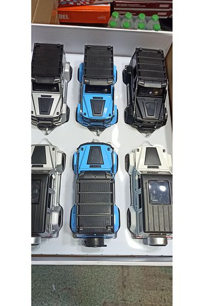 Russet Xhd-B2421 -Vardem 1:24 Pull Drop with Light and Sound Model Off Road Metal 1:24