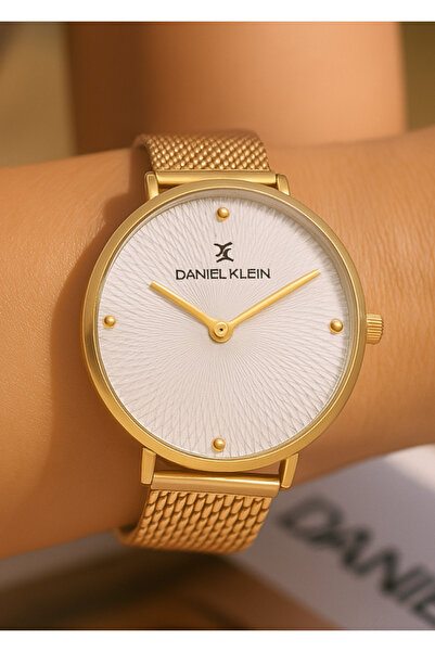 Daniel Klein Kadın Taşlı Kadran Altın Renk Hasır Kordon Kol Saati