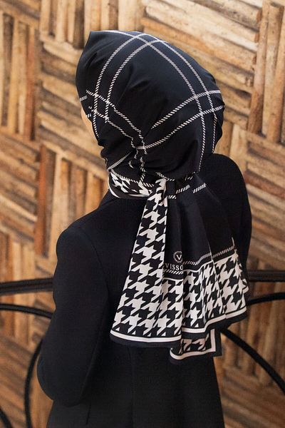 Vissona Luxury Medina Silk Houndstooth Μοτίβο Μαύρο-κρεμ Χρώμα 75x195 Ανθεκτικό σάλι Moss Crepe Τύπος ραφής Ιταλία