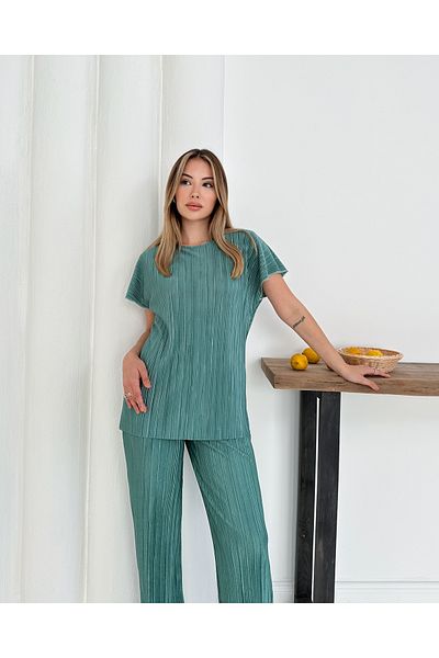 verabelle Women's Pleated Vibrant Green Casual Blouse Pocket Trousers Set