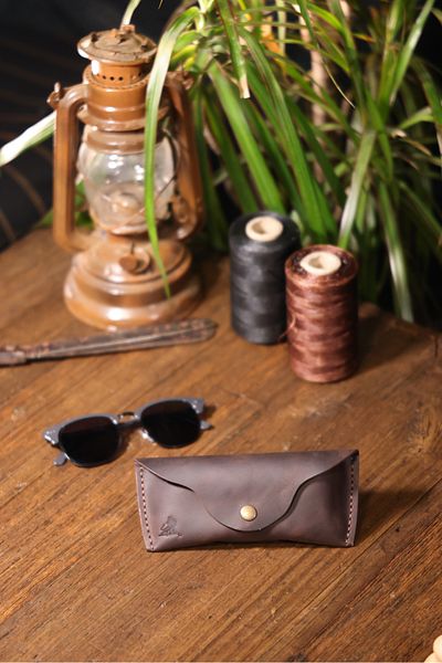 Derimoda Genuine Leather Handmade Glasses Case – Unisex Sunglasses Case