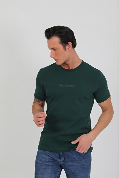 - Different Erkek T-shirt