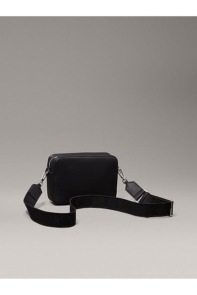 Calvin Klein Women's Ck Must Small Camera Bag - Black